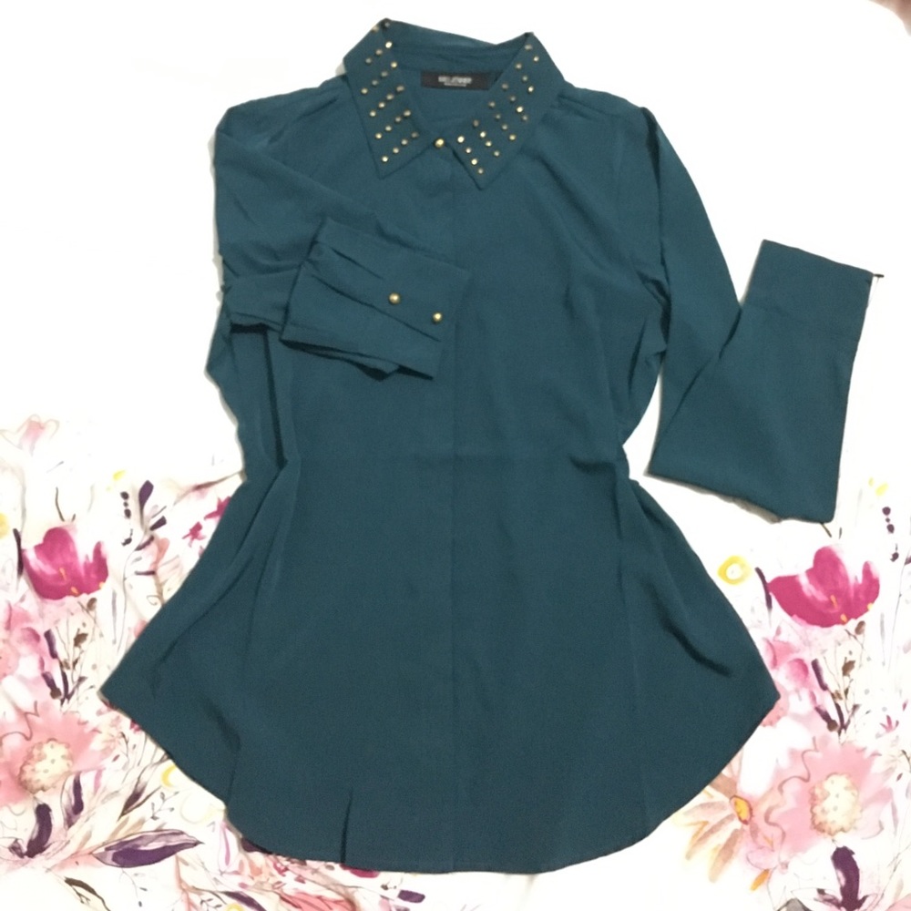 Kris Jenner studded collar blouse NEW